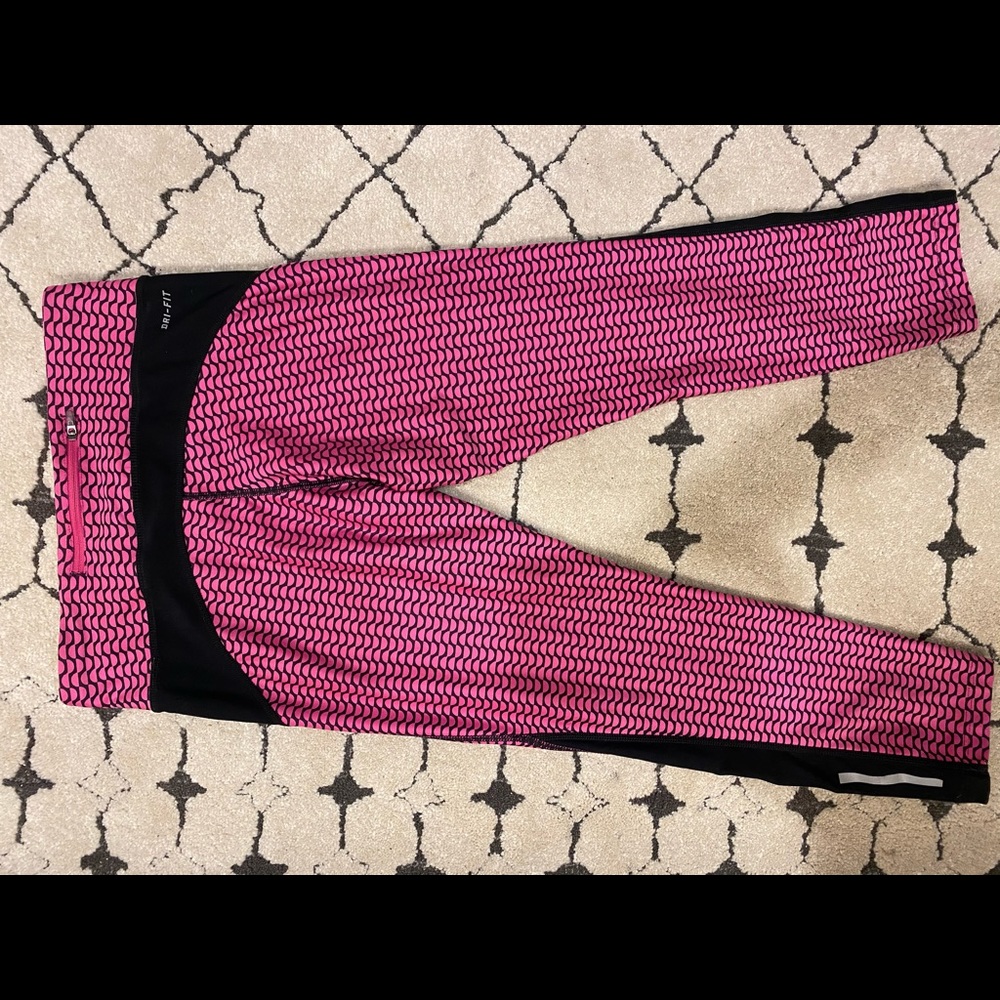 Cropped Nike running leggings